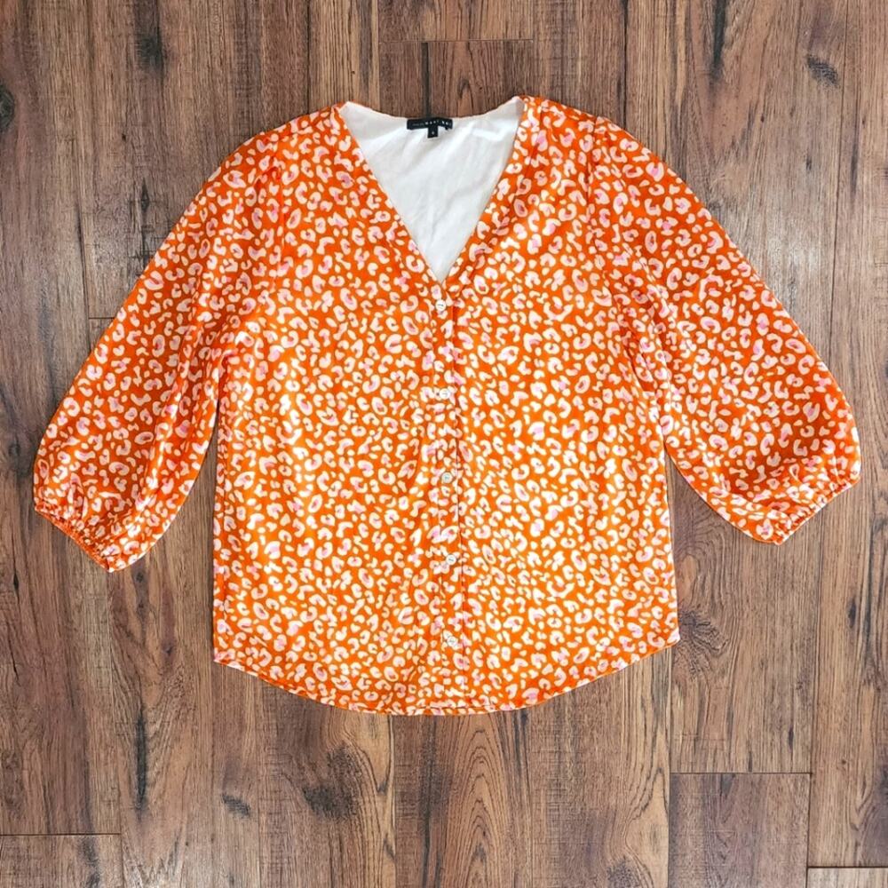West Kei Women's Orange Animal Print V-Neck Button Down Pullover Blouse Small S